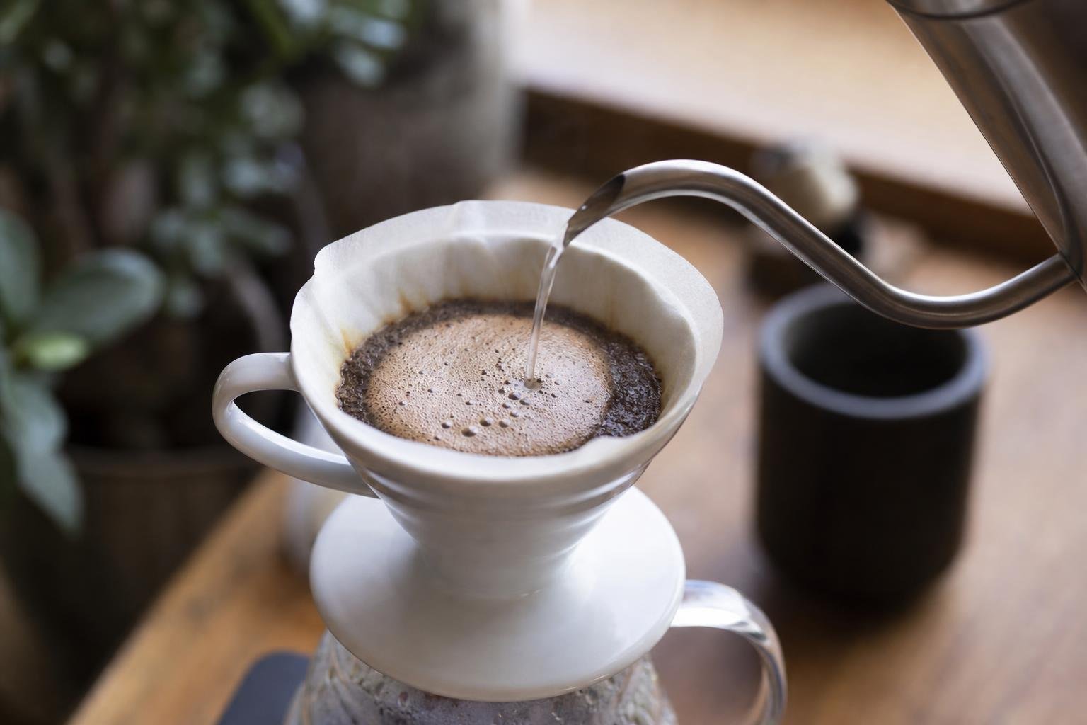 découvrez ce qu'est le blooming en café filtre et pourquoi cette étape est cruciale pour révéler toutes les saveurs de votre café.